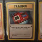 Pokemon Pokedex, Hobby en Vrije tijd, Verzamelkaartspellen | Pokémon, Ophalen of Verzenden, Zo goed als nieuw, Losse kaart, Foil