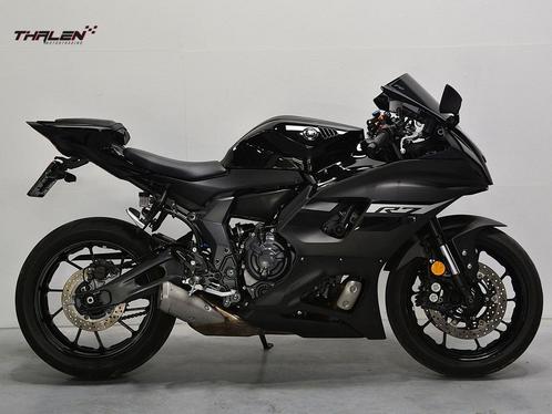 YAMAHA YZF R7 A2  35KW (bj 2024), Motoren, Motoren | Yamaha, Bedrijf, Super Sport, 12 t/m 35 kW, 2 cilinders, Minimaal motorrijbewijs A1