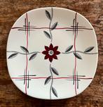 Vintage bord New World J e G Meakin England, Ophalen of Verzenden, Zo goed als nieuw, Bord(en), Overige stijlen