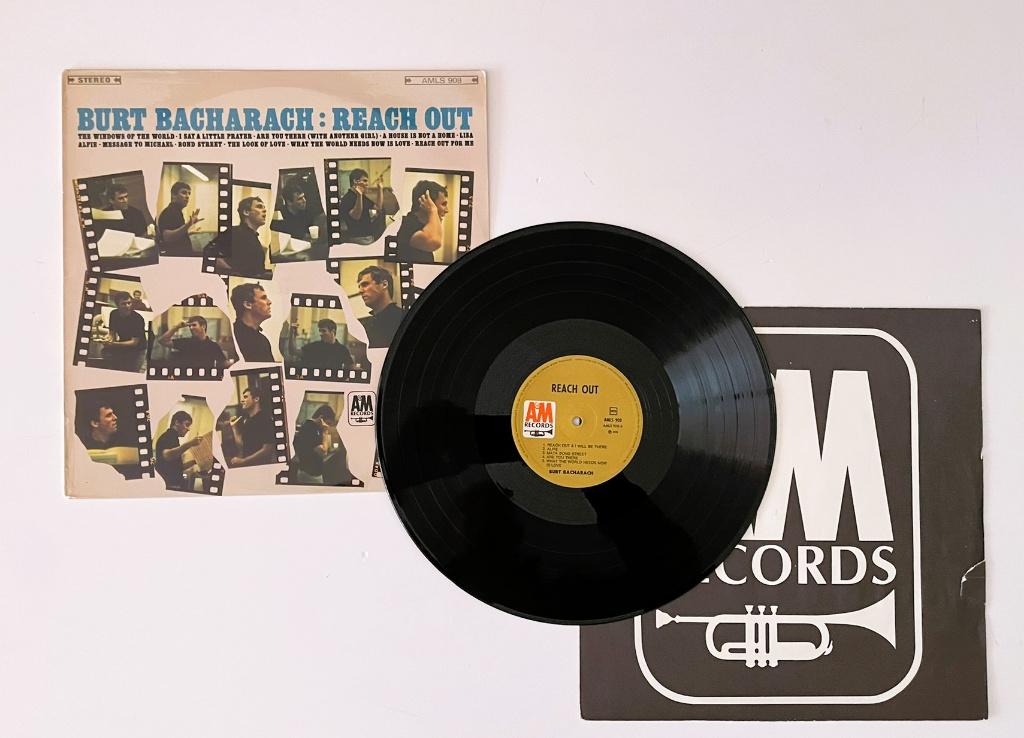 LP Reach out	Bacharach, Burt, Cd's en Dvd's, Vinyl | Pop, Ophalen of Verzenden, Gebruikt, 12 inch