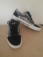Vans schoenen , unisex , maat 42 suède en stof, zie foto's, Ophalen of Verzenden, Vans, Sneakers of Gympen, Zo goed als nieuw