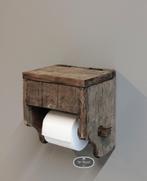 Oud houten toiletrol houder klep wc stoer sober landelijk