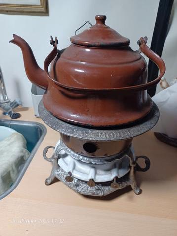 Petrolium stel met water ketel 22,€  beschikbaar voor biedingen