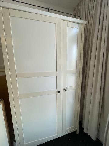 Gratis hemnes kast lees omschrijving