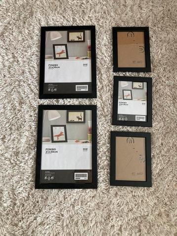 5 zwarte fiskbo fotolijsten van ikea. beschikbaar voor biedingen