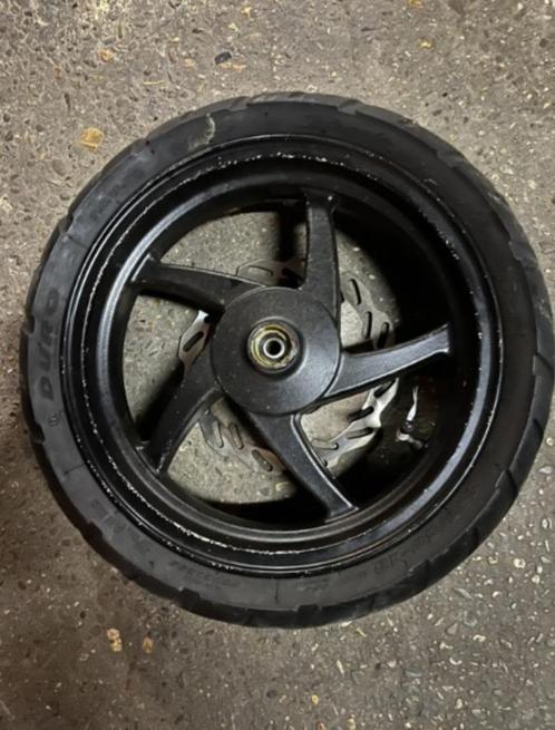 Voorwiel velg Sym Jet4 50 4T 44601-Ata-000 gebruikt, Motoren, Tuning en Styling, Ophalen of Verzenden