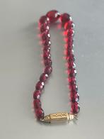 Rode amber ketting met gouden sluiting, 1 bedel, Ophalen of Verzenden, Zo goed als nieuw, Trollbeads