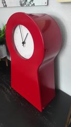 Vintage klok Ikea PS collectie rood, Huis en Inrichting, Woonaccessoires | Klokken, Ophalen of Verzenden, Gebruikt, Analoog, Wekker of Tafelklok