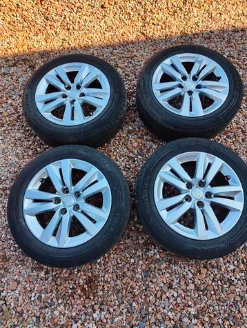 Peugeot v elgen 205/55 R16 91H zomerbanden  beschikbaar voor biedingen