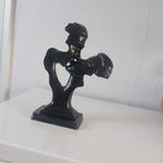 Mooie metaal verliefde Sculptuur hoogte 27 cm, Ophalen of Verzenden, Zo goed als nieuw, Mens