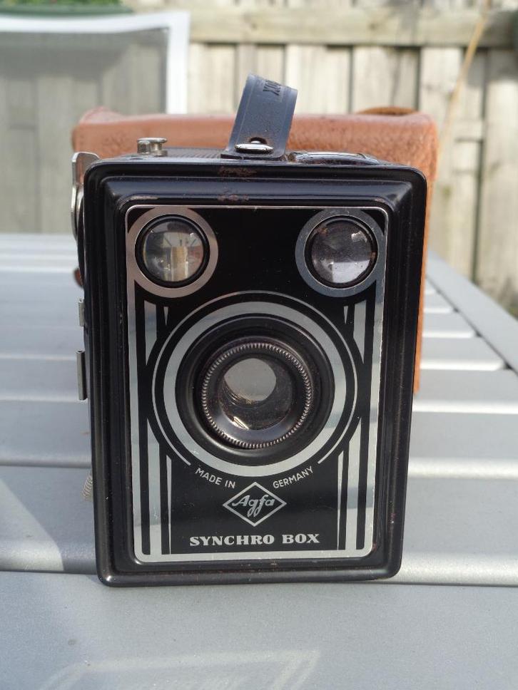 AGFA synchro box fototoestel met bruin leren tas, Audio, Tv en Foto, Fotocamera's Analoog, Gebruikt, Compact, Overige Merken, Ophalen