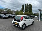 Toyota Aygo 1.0 VVT-i | X-Fun 5-Drs | Airco, Auto's, Toyota, Voorwielaandrijving, Gebruikt, Euro 6, 4 stoelen