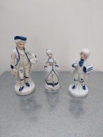 3 vintage porseleinen beelden in stijl van Delfts blauw, Antiek en Kunst, Ophalen of Verzenden