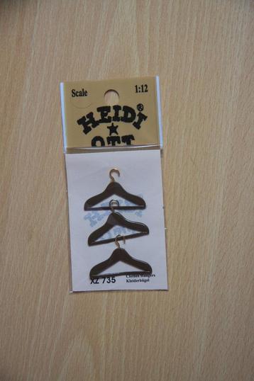 XZ735 set van 3 kleerhangers Heidi Ott miniature metaal br beschikbaar voor biedingen