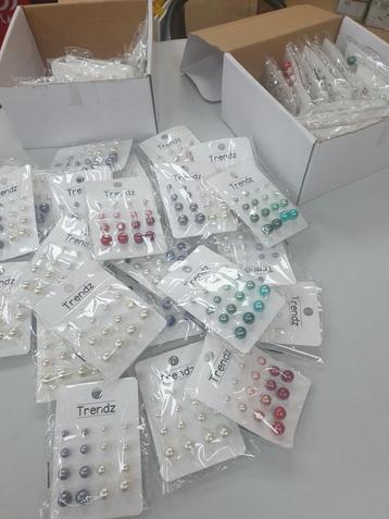 Trendy Oorbellen Set - Nieuw! beschikbaar voor biedingen