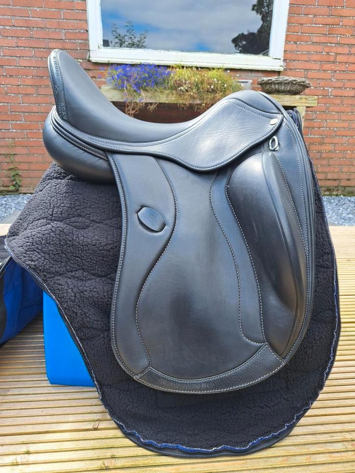 acavallo dressuur zadel, Dieren en Toebehoren, Paarden en Pony's | Zadels, Zo goed als nieuw, Dressuur, Ophalen