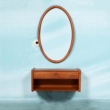 Midcentury teak wandset l minimalist Kai Kristiansen console beschikbaar voor biedingen