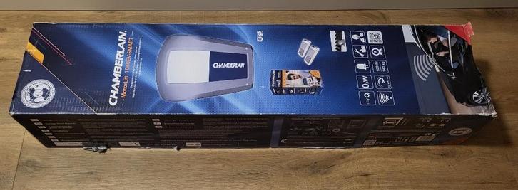 Nieuw in doos 1 stuks Chamberlain ML1040EV-SMART garagedeuro, Doe-het-zelf en Verbouw, Deuren en Horren, Nieuw, Garagedeur, 200 tot 215 cm