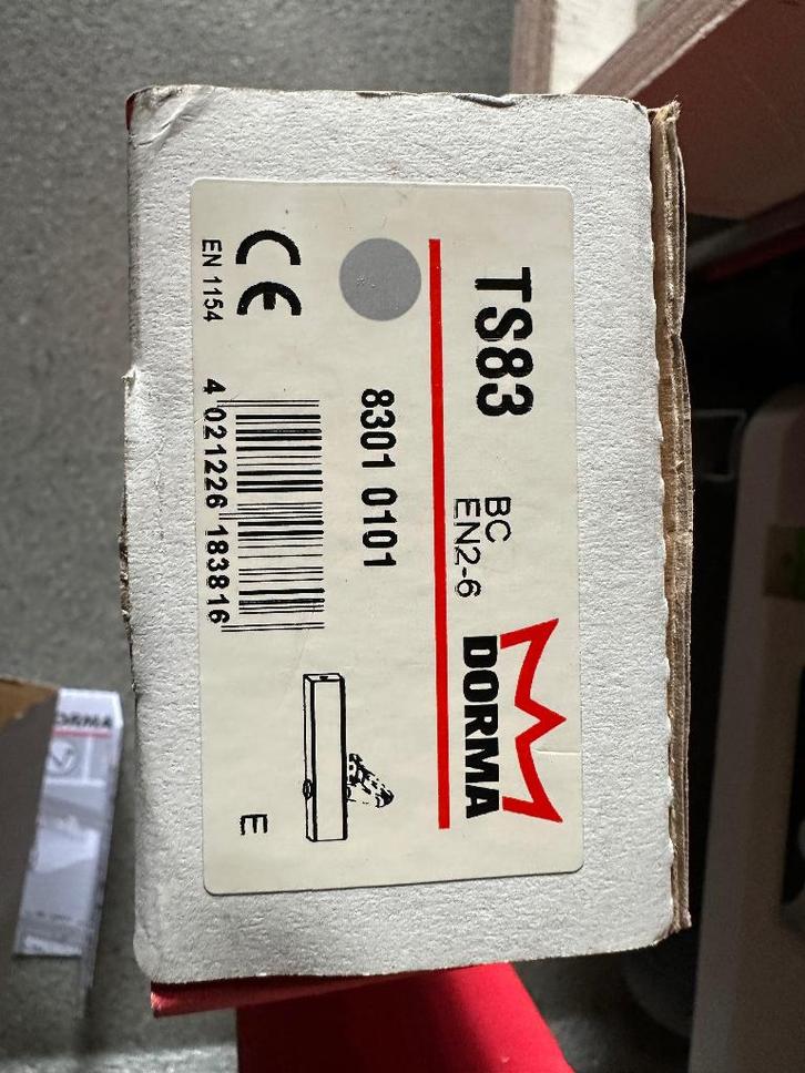 3X Dorma TS83 Deurdranger met arm., Doe-het-zelf en Verbouw, Hang- en Sluitwerk, Nieuw, Overige typen, IJzer, Ophalen of Verzenden