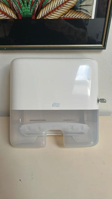 Tork H2 dispenser beschikbaar voor biedingen