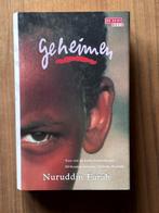 Boek: Geheimen - Nuruddin Farah, Ophalen of Verzenden, Zo goed als nieuw, Nederland