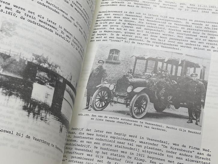 De posthistorie van Rhenen, Elst en Veenendaal / 1989, Boeken, Geschiedenis | Stad en Regio, Zo goed als nieuw, 20e eeuw of later