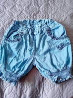 Kort spijkerbroekje.  Maat 68. Cerise, Kinderen en Baby's, Babykleding | Maat 68, Cerise, Broekje, Meisje, Ophalen of Verzenden