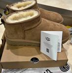 Uggs Laarsjes - Nieuw in doos!, Kleding | Dames, Schoenen, UGG, Bruin, Overige typen, Nieuw
