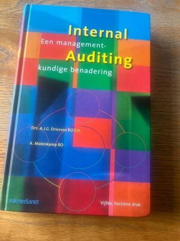 Internal Auditing 9789013108484 beschikbaar voor biedingen