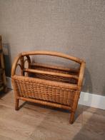 Boekenmand, lectuurbak, krantenmand., Huis en Inrichting, Ophalen of Verzenden, Zo goed als nieuw