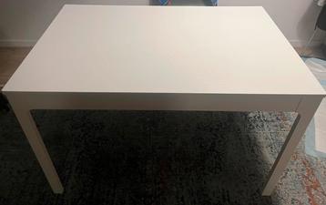 EKEDALEN Extendable Dining Table /Uitschuifbare Eettafel beschikbaar voor biedingen