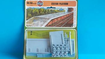 Station Platform OO Scale Airfix Pol beschikbaar voor biedingen