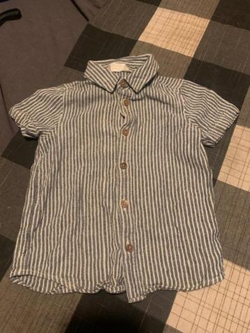 Grijs/witte blouse van de Primark. Maat 92 beschikbaar voor biedingen