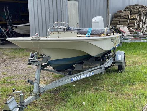 Boston Whaler 15 classic Evinrude Etec 90pk met trailer, Watersport en Boten, Vis- en Consoleboten, Gebruikt, 70 pk of meer, 3 tot 6 meter