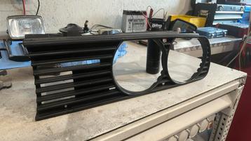 Grille deel bmw E30 links beschikbaar voor biedingen