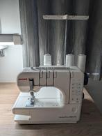 Janome coverpro CPX met veel accesoires, Hobby en Vrije tijd, Naaimachines en Toebehoren, Ophalen, Zo goed als nieuw, Lockmachine