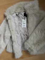 Bontjasje fake fur maat XS nieuw!, Kleding | Dames, Ophalen of Verzenden, Nieuw, Beige