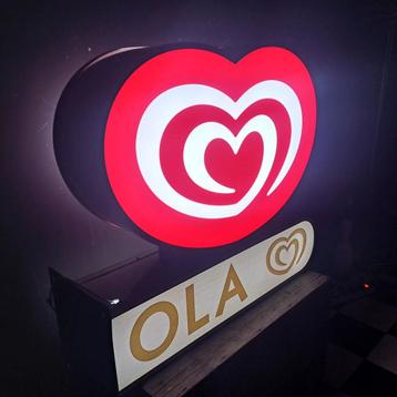 Ola ijs Vintage lichtbak  beschikbaar voor biedingen