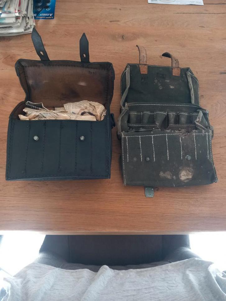 2 zeldzame Duitse Sign Patr Tassen WO2,  origineel, Verzamelen, Militaria | Tweede Wereldoorlog, Landmacht, Duitsland, Ophalen of Verzenden