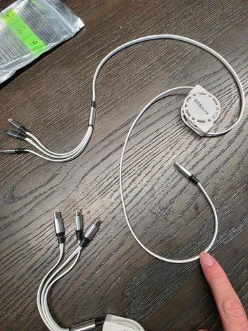 2 Nieuwe kabel voor meerdere connectoren  beschikbaar voor biedingen
