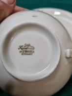 -	Theekoppen vintage 2 stellen, Huis en Inrichting, Keuken | Servies, Ophalen of Verzenden
