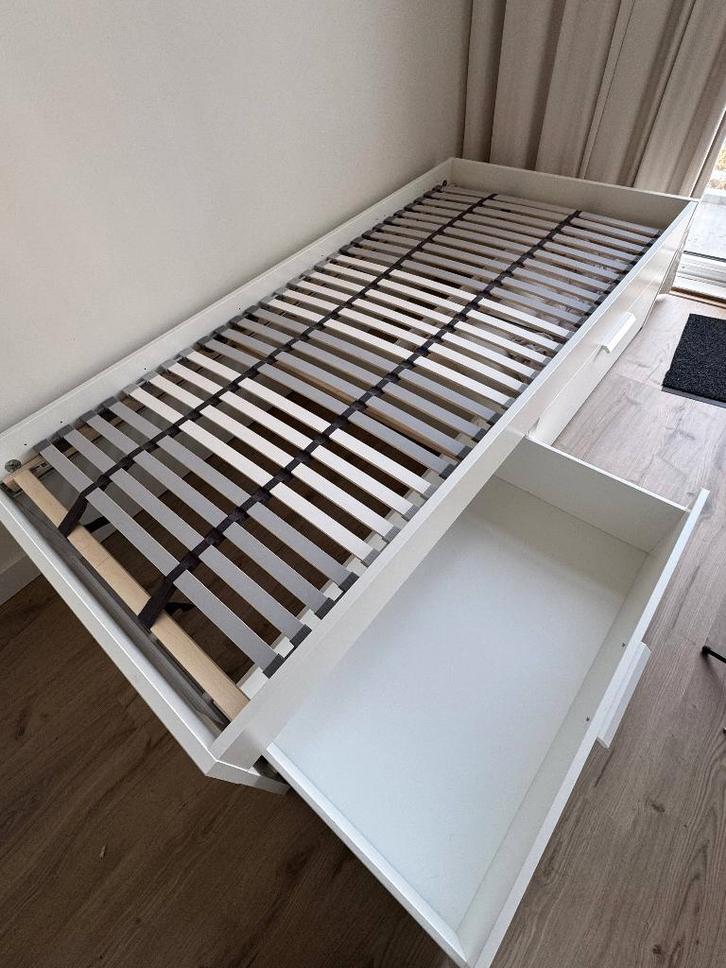 IKEA BRIMNES bed 90200 met opberglades+LÖNSET lattenbodem, Huis en Inrichting, Slaapkamer | Bedden, Zo goed als nieuw, Eenpersoons