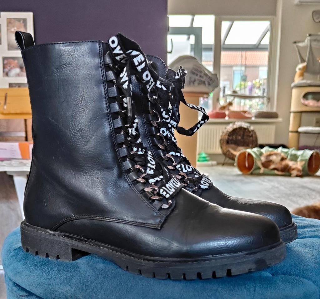 Zwarte veterboots Trend One Young maat 39, Ophalen of Verzenden, Zo goed als nieuw