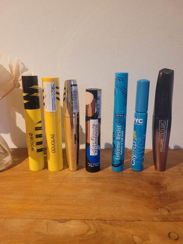 Diverse nieuwe ongeopende mascara's per stuk of als set beschikbaar voor biedingen