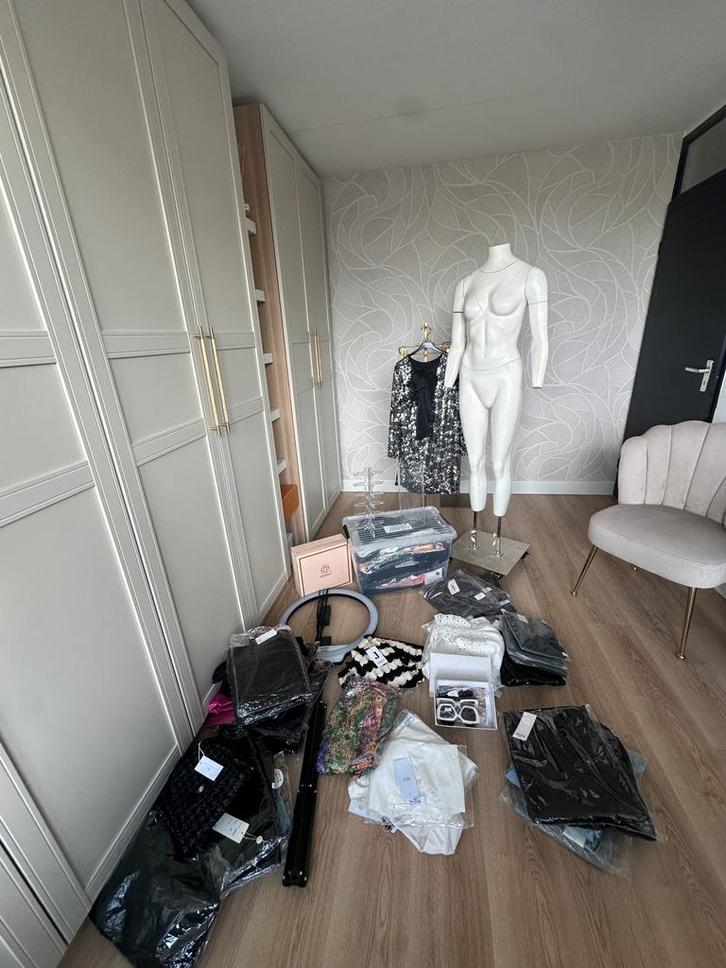 PARTIJ DAMESKLEDING! Wegens beëindiging webshop, Kleding | Dames, Dames-kledingpakketten, Nieuw, Maat 38/40 (M), Ophalen