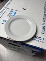 82 Gebaksbordjes 1 7 cm - Keuken servies, Gebruikt, Ophalen of Verzenden, Bord(en), Effen