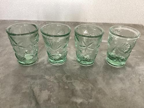 Nieuw 4 x recycle drinkglas zeester, schelp, Huis en Inrichting, Keuken | Servies, Nieuw, Glas of Glazen, Overige stijlen, Glas