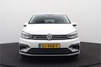 Volkswagen Touran 1.5 TSI R-Line 7-Pers Camera Massage Adapt, Te koop, Benzine, 73 €/maand, Gebruikt