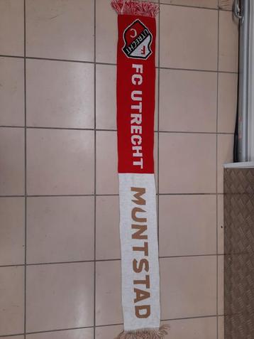 FC Utrecht Muntstad sjaaltje  beschikbaar voor biedingen