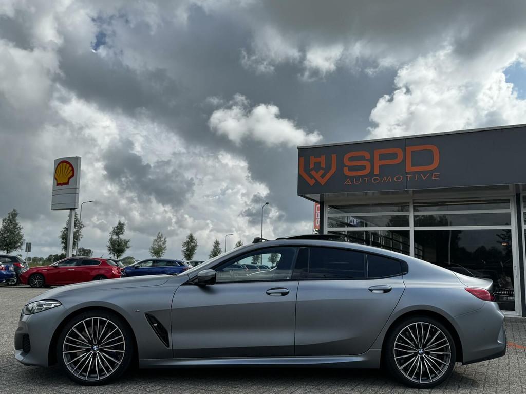 BMW 8-serie Gran Coupé M850i xDrive M-Sport|530PK|H&K|Pano|, Auto's, BMW, Automaat, Gebruikt, 4395 cc, Leder